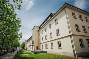 Die Universität Erfurt ist eine geisteswissenschaftliche Reformuniversität. 