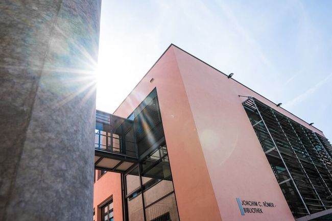 Bibliothek der Technischen Hochschule